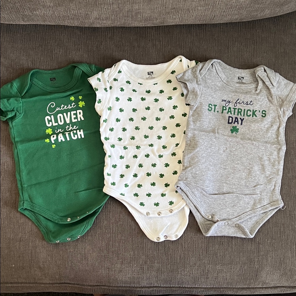 St. Patrick's Day Baby Onesies Set Size 6 - 9 months